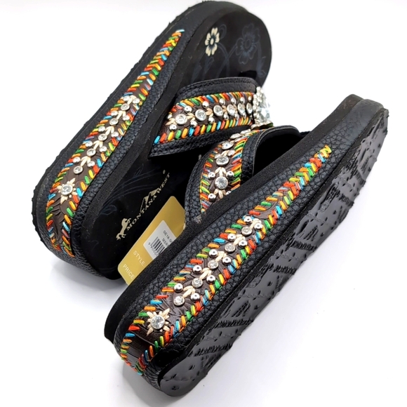 NWT Montana West Black Jeweled Cross Decor Bling Sandals - Size 7 - Picture 6 of 14